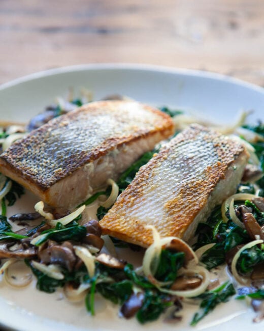 Salmon & Creamy Spinach with Mushroom Sauce Recipe