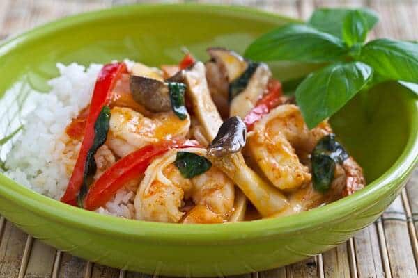 10-Minute Shrimp and Mushroom Thai Curry